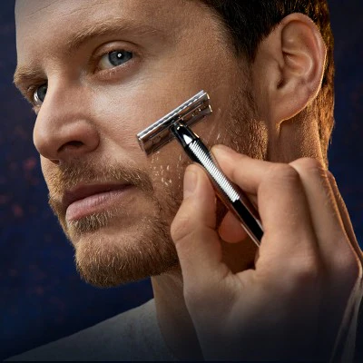 King C. Gillette Men's Double Edge Safety Razor + 5 Refill Blades - Imperfect Box - Image 6