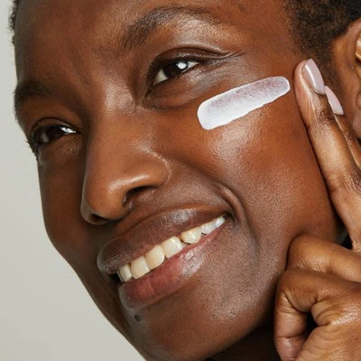 No7 Protect & Perfect Intense Advanced Day Cream with SPF 30 1.69 fl oz - Imperfect Box - Image 6