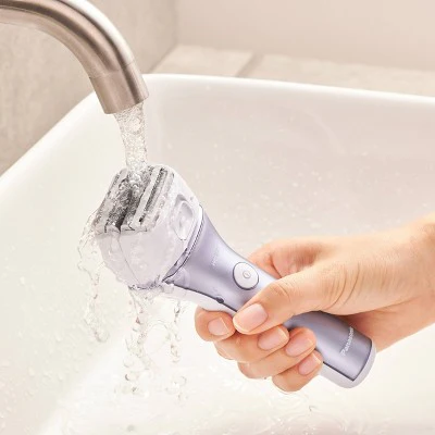 Panasonic Women's 4 Blade Shaver - Imperfect Box - Image 4