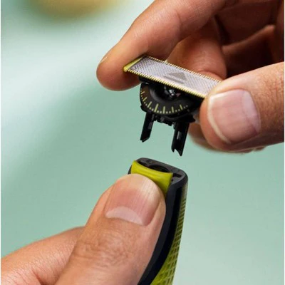 Philips Norelco OneBlade 360 Replacement Blade QP420/80 2pk - Missing Box - Image 12