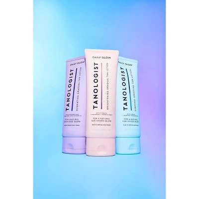 Tanologist Hydrating Gradual Tan Lotion Fair/Medium 8.45 fl oz - Imperfect Container - Image 4