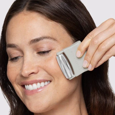 Tweezerman 3-in-1 Skin Revival Roller Kit - New - Image 7