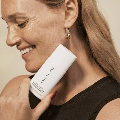 Well People Daygleamer Mineral Sunscreen Serum SPF 34 1.7 fl oz - Imperfect Box - Image 8